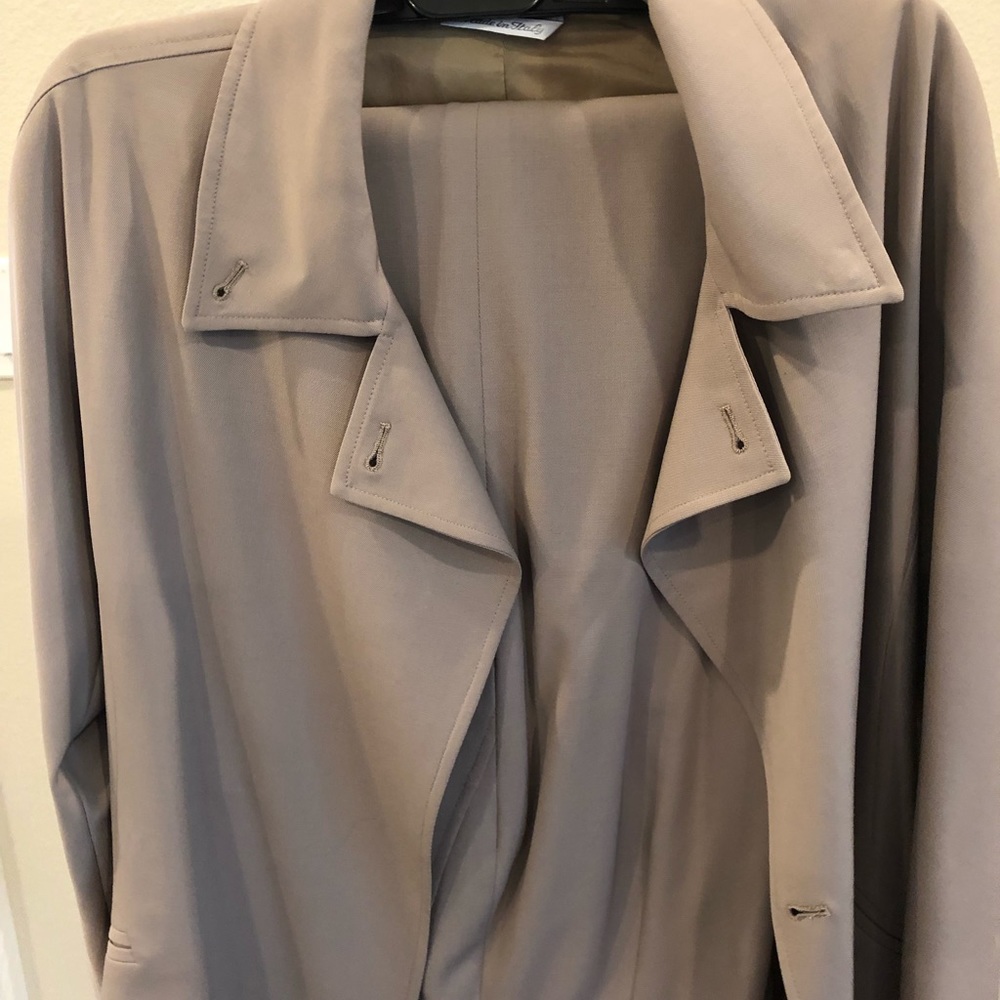 Brand new. Never been used. MaxMara Beautiful suits for Women for all occasions